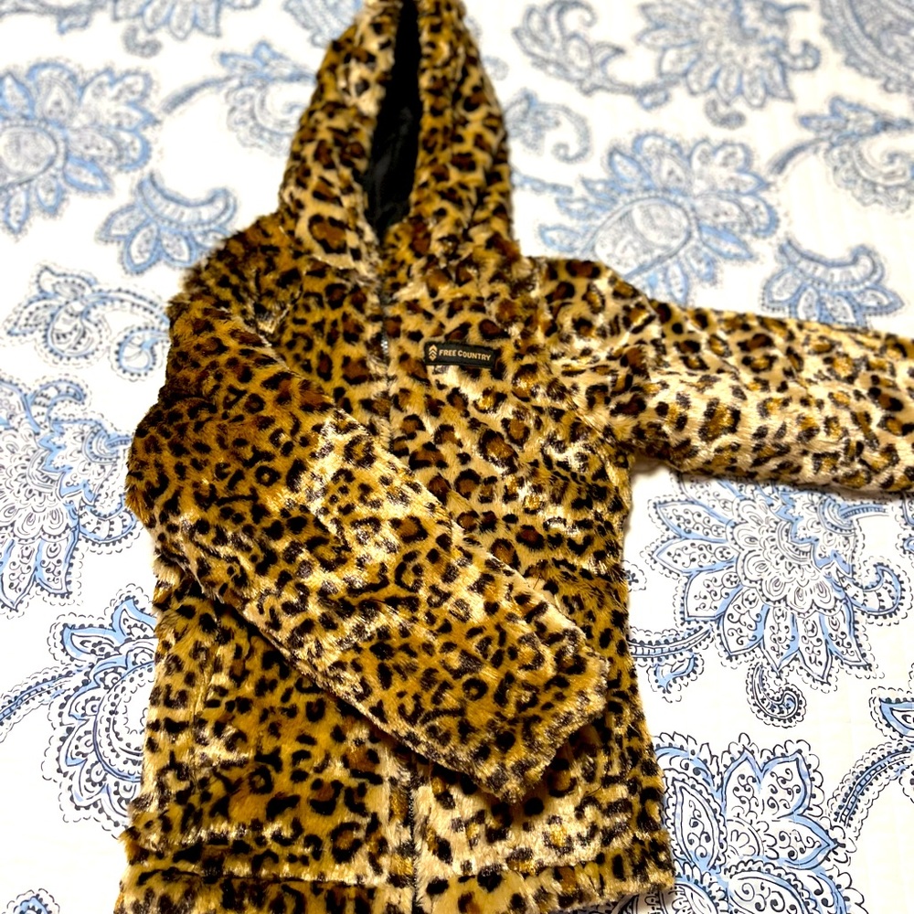 Leopard jacket for a girl size 5/6